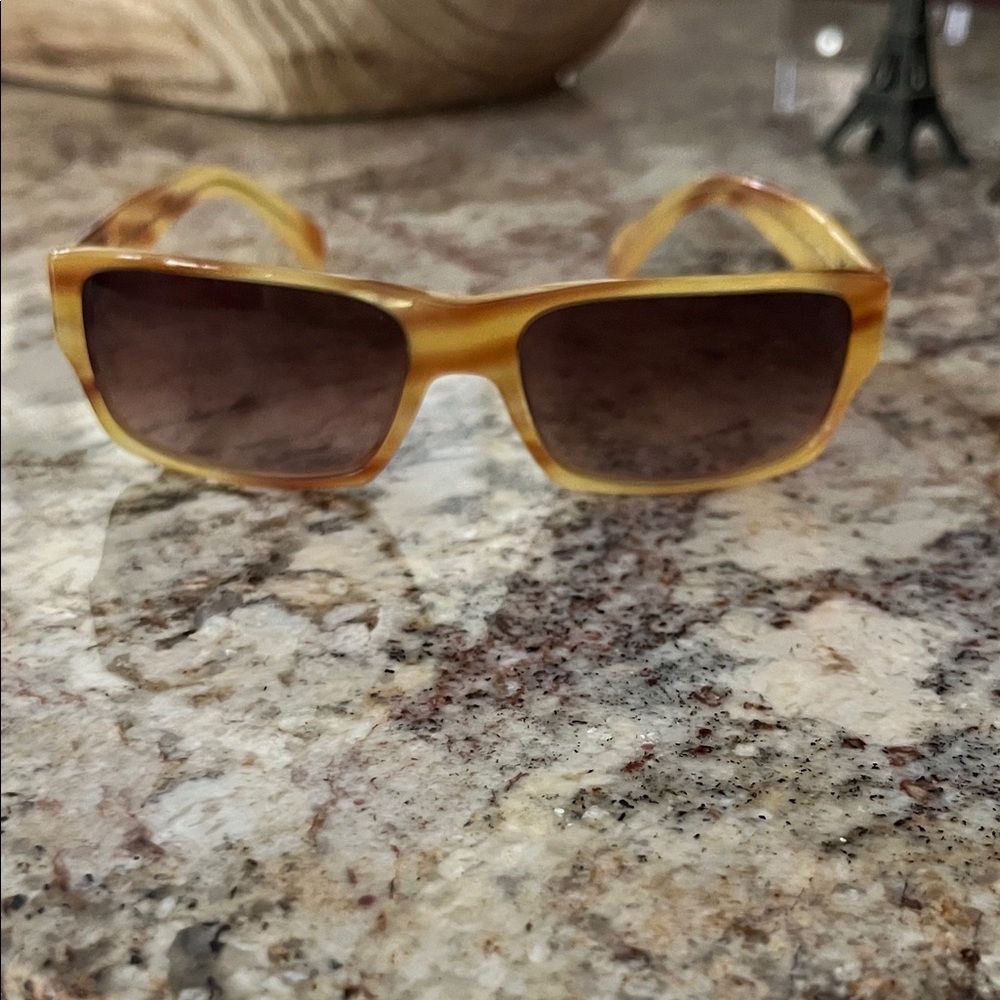 designer amber Tortoiseshell Rectangle Sunglasses… - image 1